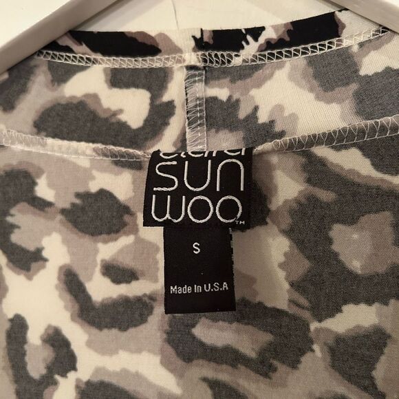 Clara Sun Woo USA Womens Size Small Animal Print Stretchy Open Front Cardigan - Picture 6 of 13